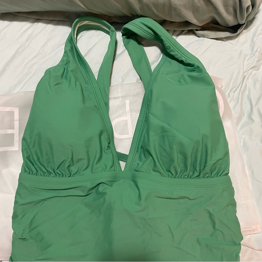 CUPSHE Green one-piece swimsuit